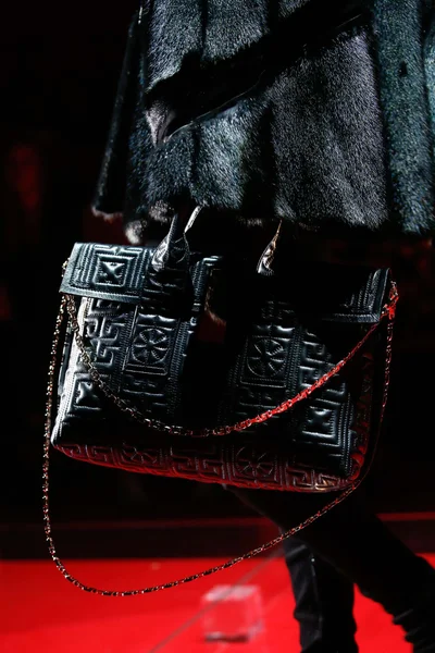Look 95